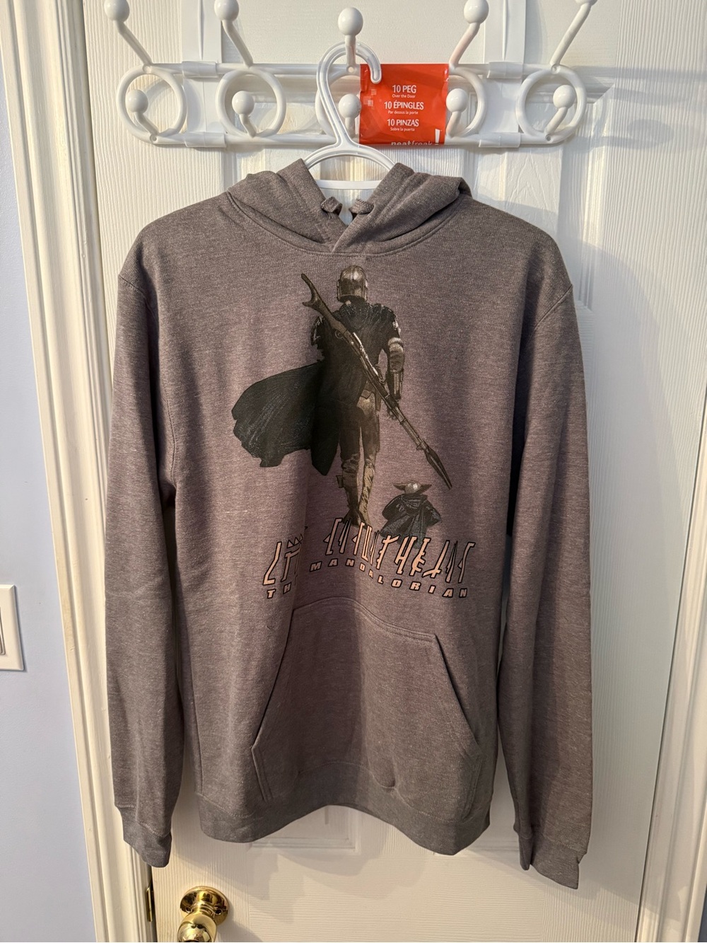 Star Wars Men's Gray The Mandalorian Graphic Hoodie